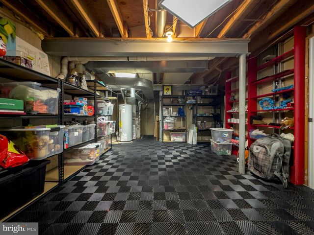 2059 DAWN LN, Newtown, PA 18940