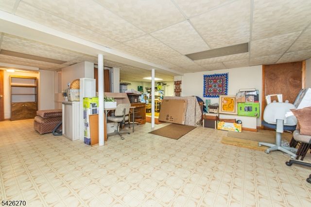 9 Puddingstone Way, Florham Park Boro, NJ 07932