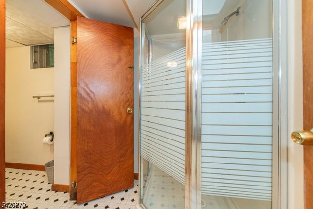 9 Puddingstone Way, Florham Park Boro, NJ 07932