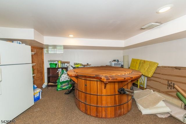 9 Puddingstone Way, Florham Park Boro, NJ 07932