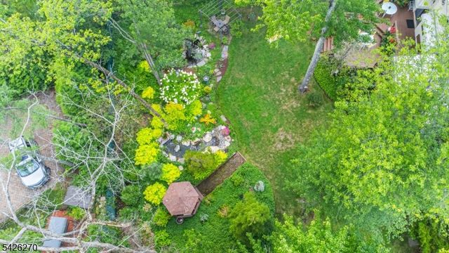 9 Puddingstone Way, Florham Park Boro, NJ 07932