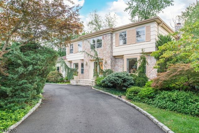 9 Puddingstone Way, Florham Park Boro, NJ 07932