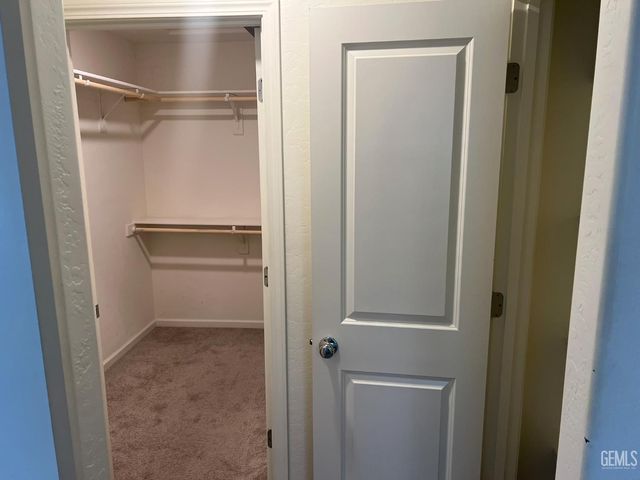 5918 Esmerelda Avenue, Bakersfield, CA 93313