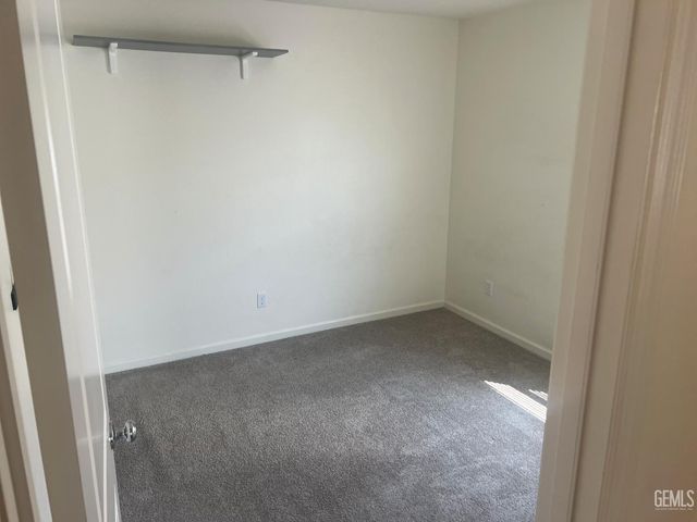 5918 Esmerelda Avenue, Bakersfield, CA 93313