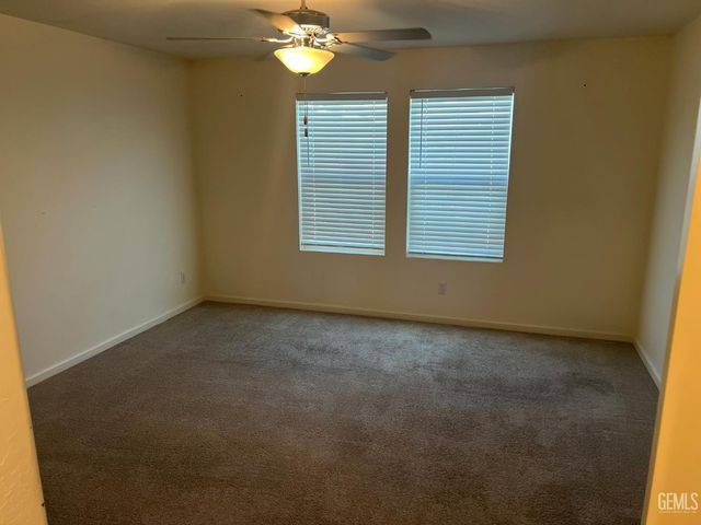 5918 Esmerelda Avenue, Bakersfield, CA 93313