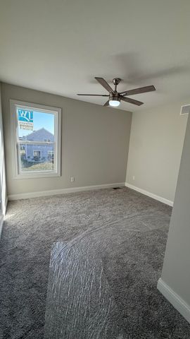 719 S Ironwood Drive, Rossford, OH 43460