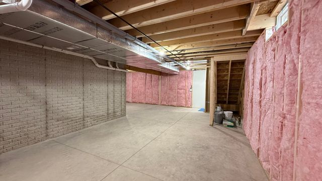 719 S Ironwood Drive, Rossford, OH 43460