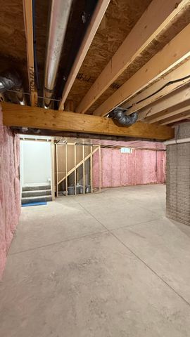 719 S Ironwood Drive, Rossford, OH 43460