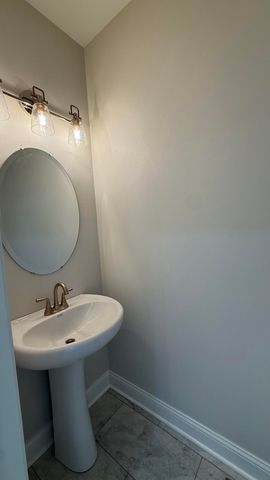 719 S Ironwood Drive, Rossford, OH 43460