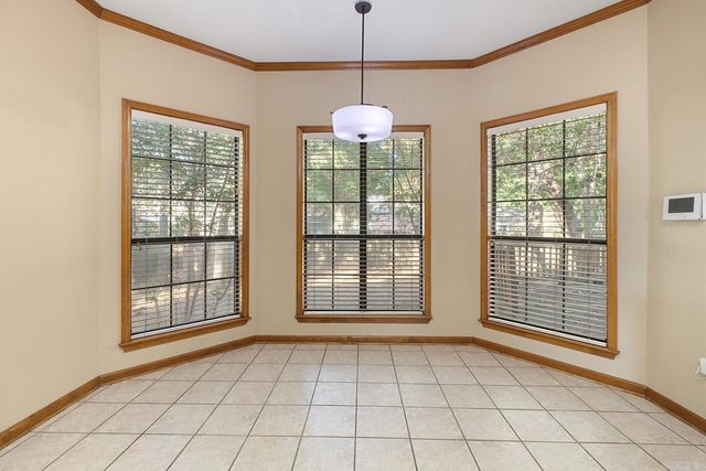 8 Edgewater Cove, Maumelle, AR 72113