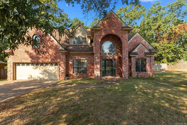 8 Edgewater Cove, Maumelle, AR 72113