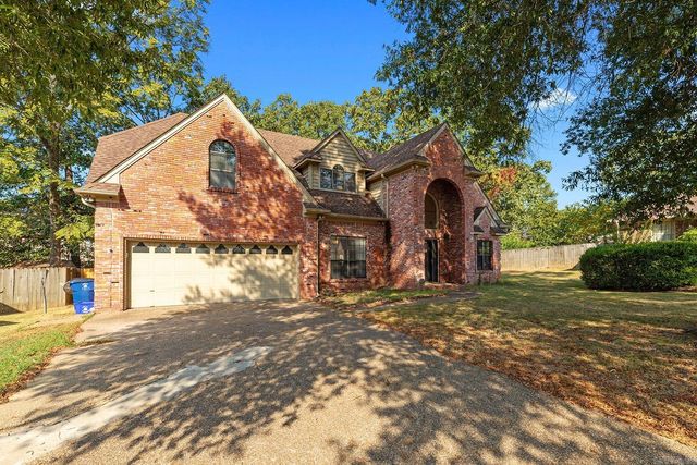 8 Edgewater Cove, Maumelle, AR 72113