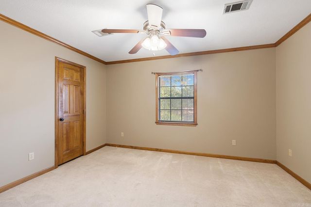 8 Edgewater Cove, Maumelle, AR 72113