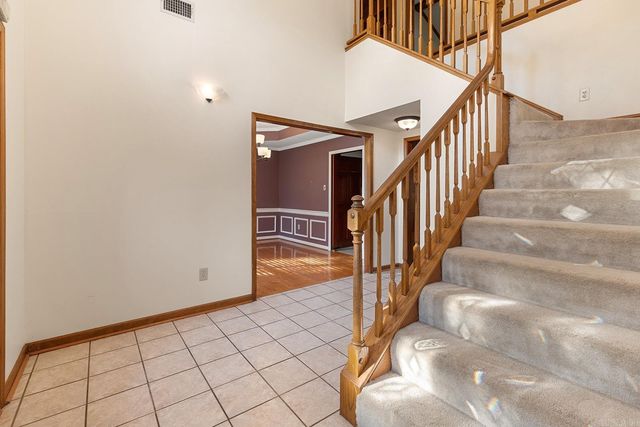 8 Edgewater Cove, Maumelle, AR 72113