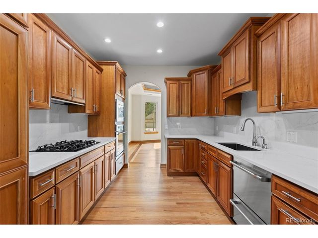 3240 Iris Ct, Wheat Ridge, CO 80033