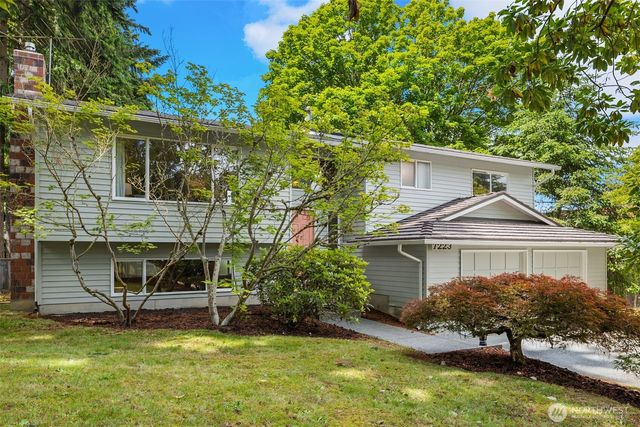 7223 NE 152nd Place, Kenmore, WA 98028