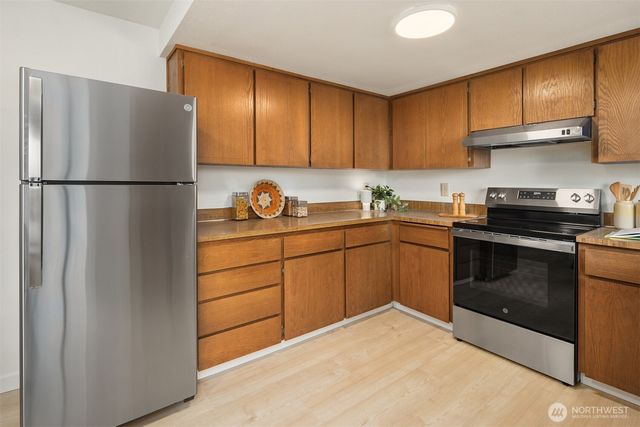 7223 NE 152nd Place, Kenmore, WA 98028