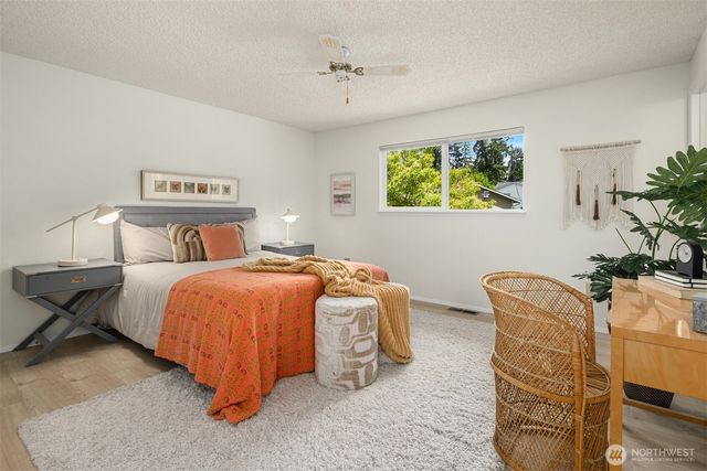 7223 NE 152nd Place, Kenmore, WA 98028