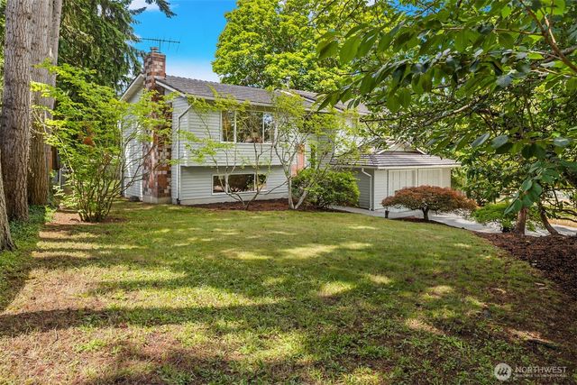 7223 NE 152nd Place, Kenmore, WA 98028