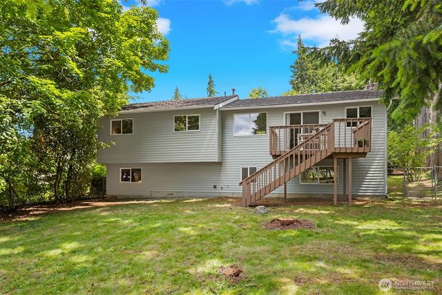 7223 NE 152nd Place, Kenmore, WA 98028