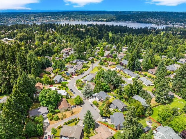 7223 NE 152nd Place, Kenmore, WA 98028