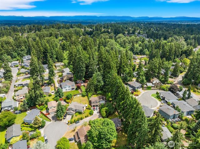 7223 NE 152nd Place, Kenmore, WA 98028