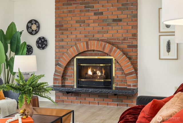 7223 NE 152nd Place, Kenmore, WA 98028