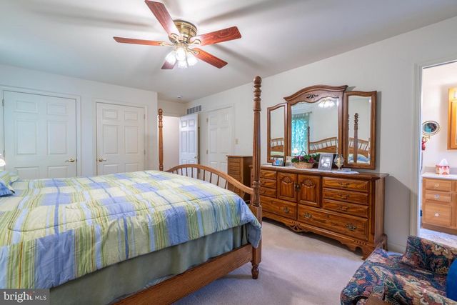 779 HUNTER DR, Pennsburg, PA 18073