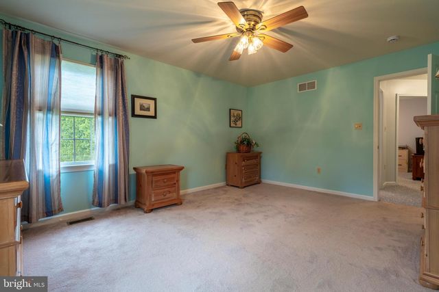 779 HUNTER DR, Pennsburg, PA 18073