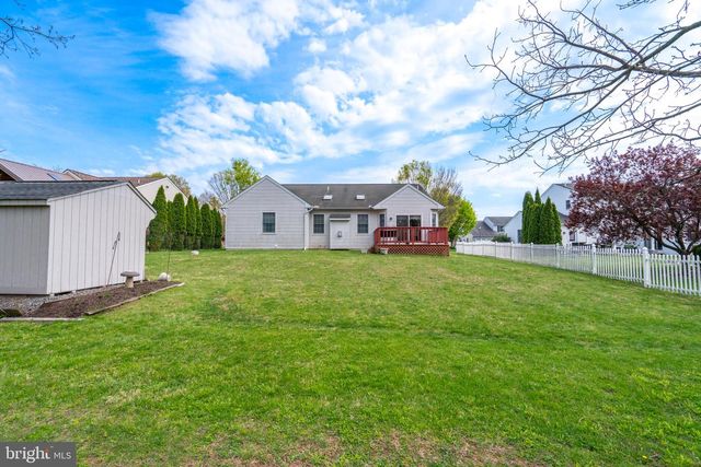 779 HUNTER DR, Pennsburg, PA 18073
