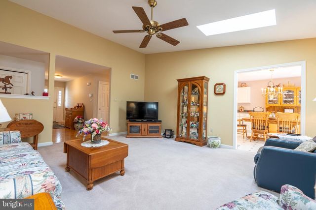 779 HUNTER DR, Pennsburg, PA 18073