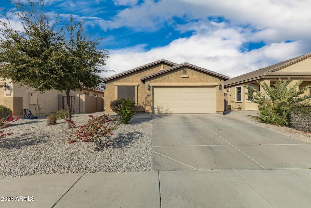 23570 W MOHAVE Street, Buckeye, AZ 85326