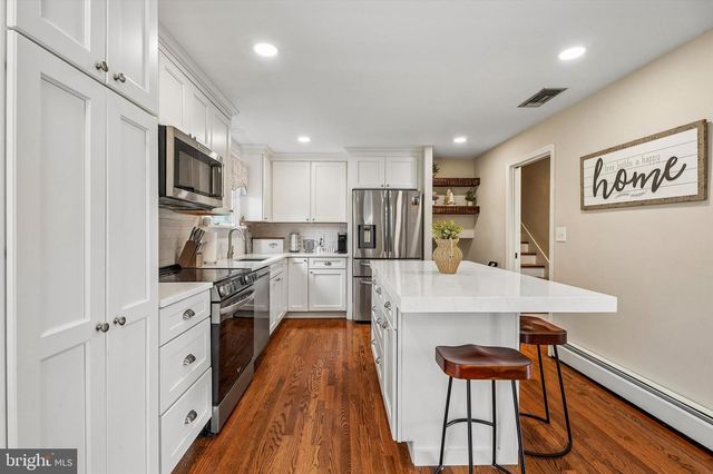 622 HIGHLAND DR, Perkasie, PA 18944