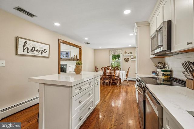 622 HIGHLAND DR, Perkasie, PA 18944