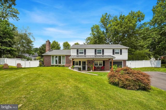 622 HIGHLAND DR, Perkasie, PA 18944