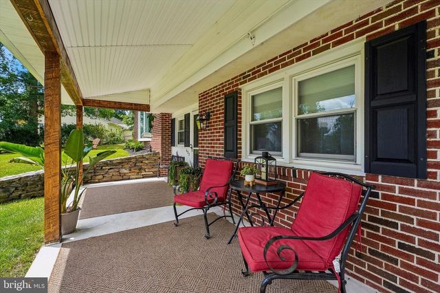 622 HIGHLAND DR, Perkasie, PA 18944