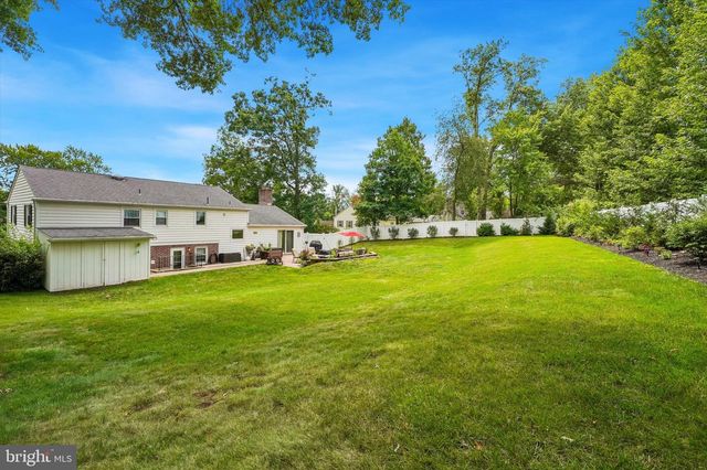 622 HIGHLAND DR, Perkasie, PA 18944