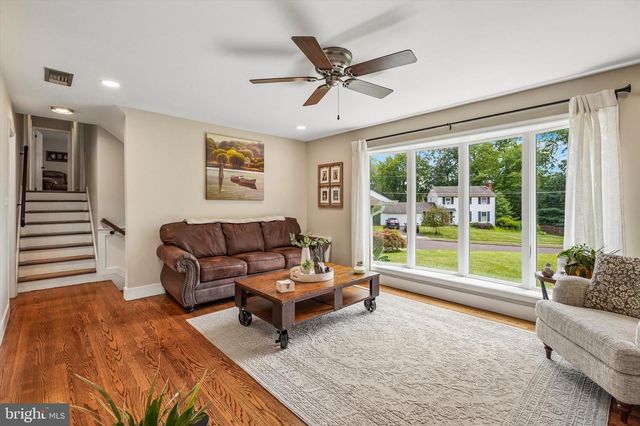 622 HIGHLAND DR, Perkasie, PA 18944
