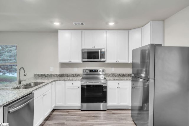 2 Anchor Road, Greenville, SC 29617