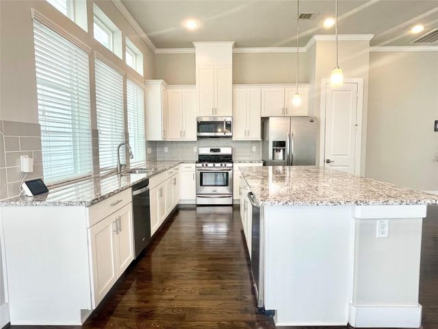 5811 Petty Street A, Houston, TX 77007