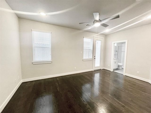 5811 Petty Street A, Houston, TX 77007