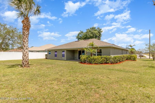 691 Belvedere Road NW, Palm Bay, FL 32907