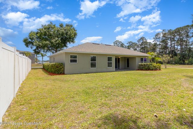 691 Belvedere Road NW, Palm Bay, FL 32907