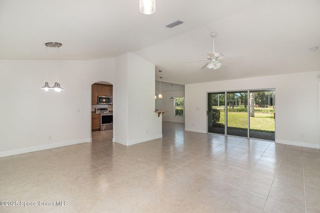 691 Belvedere Road NW, Palm Bay, FL 32907