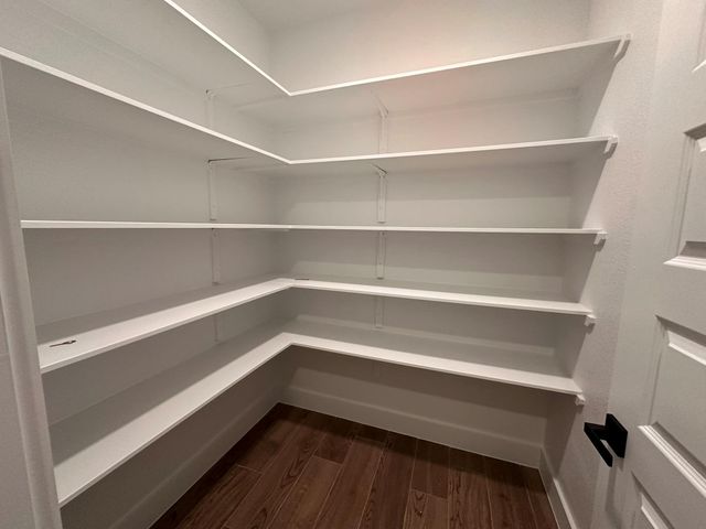 211 Helemano DR, Bastrop, TX 78602