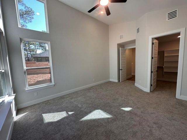 211 Helemano DR, Bastrop, TX 78602