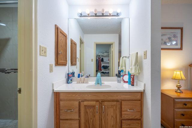 4212 Medical Dr Unit 1007, San Antonio, TX 78229