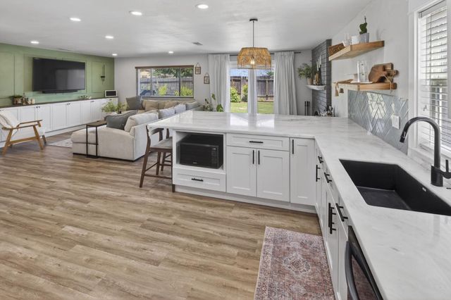 7506 Saybrook Dr, Citrus Heights, CA 95621