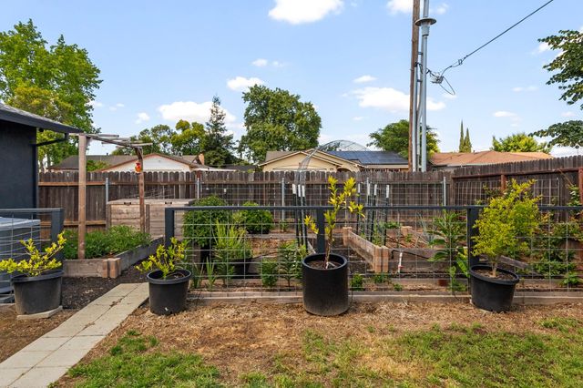 7506 Saybrook Dr, Citrus Heights, CA 95621