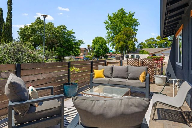 7506 Saybrook Dr, Citrus Heights, CA 95621